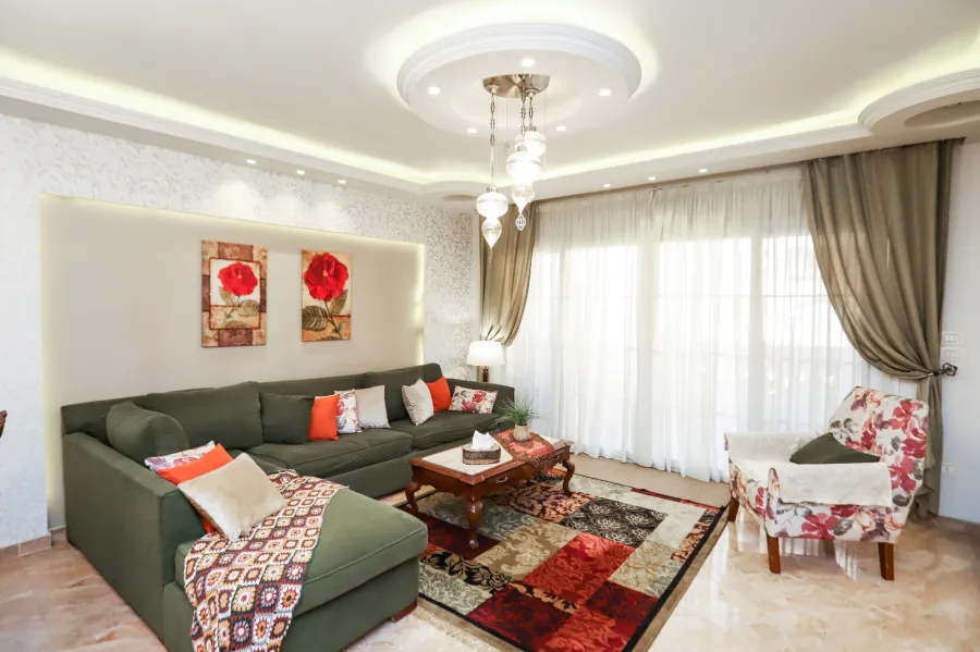 شقة للبيع 210م صافى سموحة (ش زكى رجب)