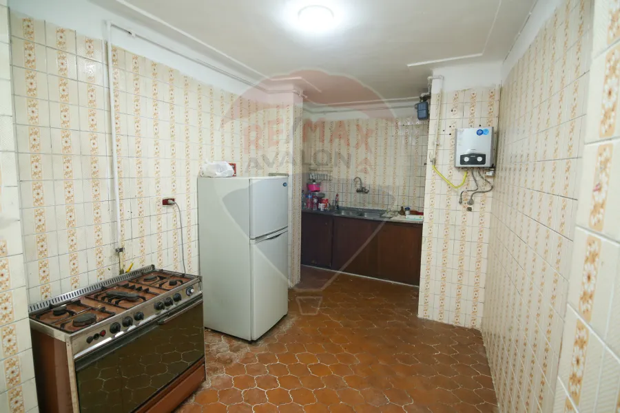 شقة للبيع 186 م كفر عبده (بجوار حديقة اللمبي)