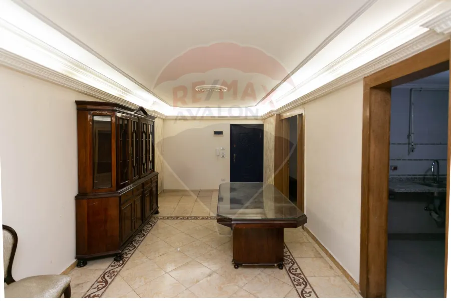 شقة للبيع 140 م السرايا (ش الطفولة السعيدة )