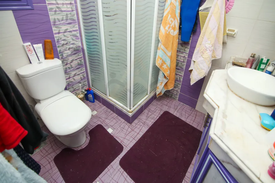 شقة للبيع 250 م السرايا (خطوات من البحر)