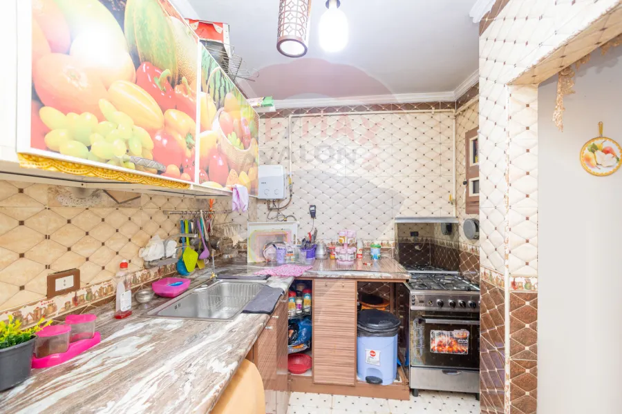 شقة للبيع 125 م ميامي (متفرع من ش جمال عبدالناصر)