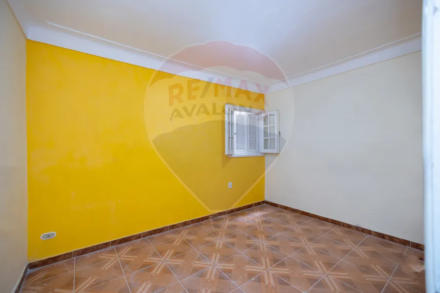 Apartment For rent 150 m Al-Hadara (Galal El-Din El-Desouky st.)