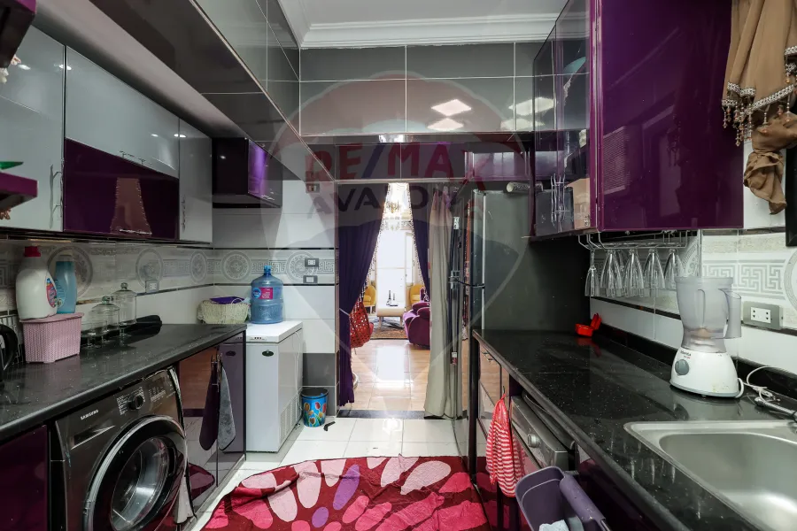 Apartment for sale 205 m Alsoyof (Mostafa Kamel St.)