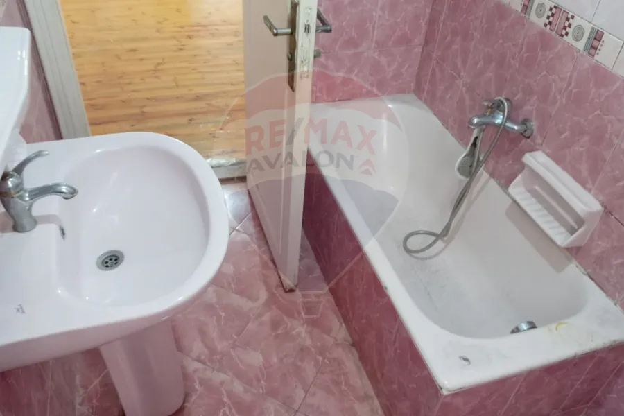 Apartment for sale 140 m Gleem (Prince Jameel St.)