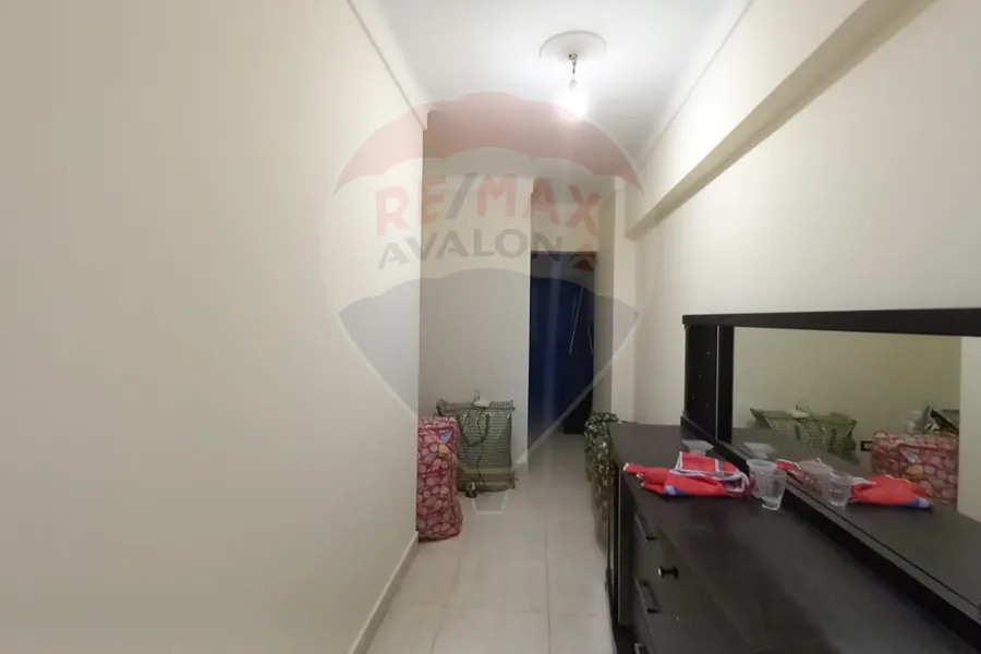 Apartment for sale 200 m Sidi Bishr (steps from the sea)
