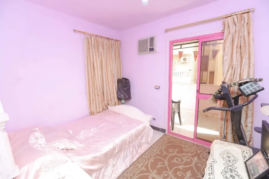 شقة للبيع 160م  ميامي (ش أبو العرب)،