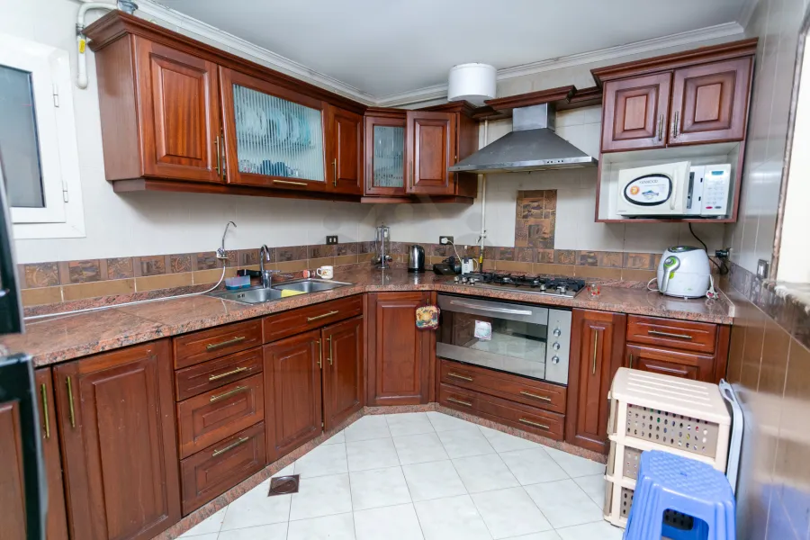 شقة للبيع 200 م الابراهيميه (ش الحجاز)