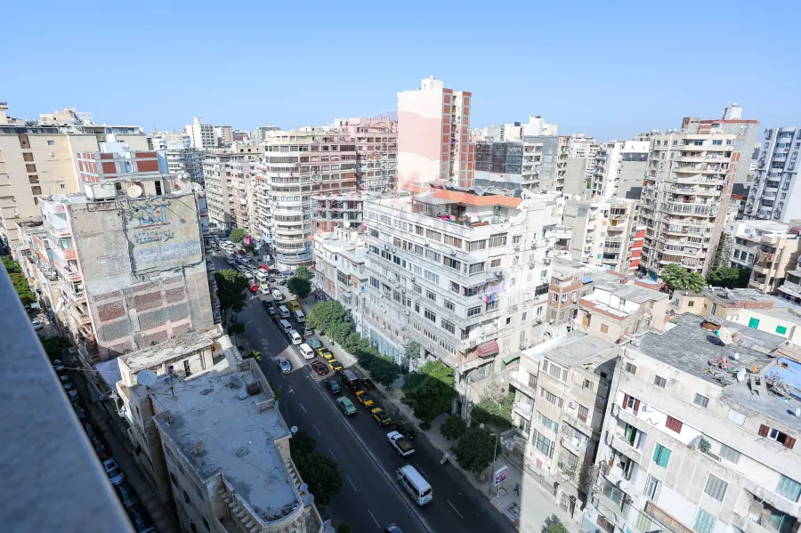 شقة للبيع 225 م مصطفى كامل (ش أبو قير الرئيسى)