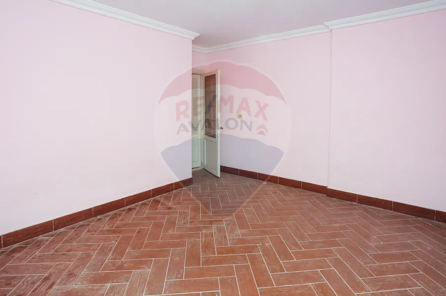 شقة للبيع 120 م سموحه (كومباوند اللوتس شارع النصر- بجوار جرين بلازا)