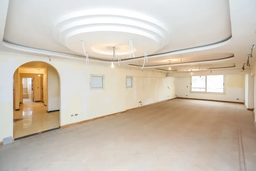 Apartment For Sale 350m El-Wezara