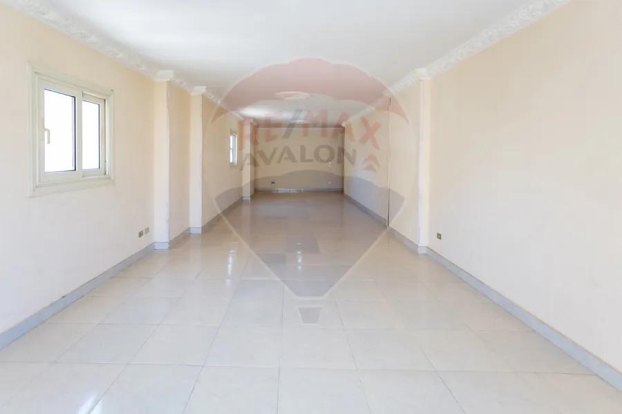 Apartment for sale 200 m Roushdy (steps from the tram)