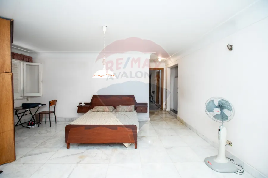 شقة للبيع 265 م رشدي (ش رشدي باشا)