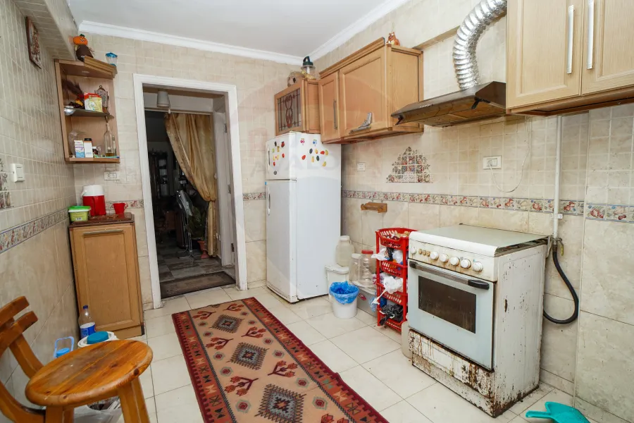 شقة للبيع 180 م العصافرة (طريق الجيش)