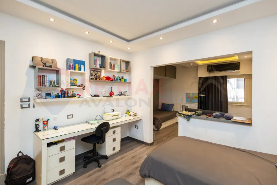 Apartment for sale 208 m Louran (Mohamed Ezz Al Arab St.)