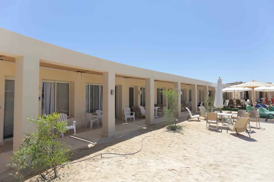 شاليه 3x1 هاسيندا وايت (الساحل الشمالي) - أول علوي وله كابينه خاصه عالبحر واللاجون