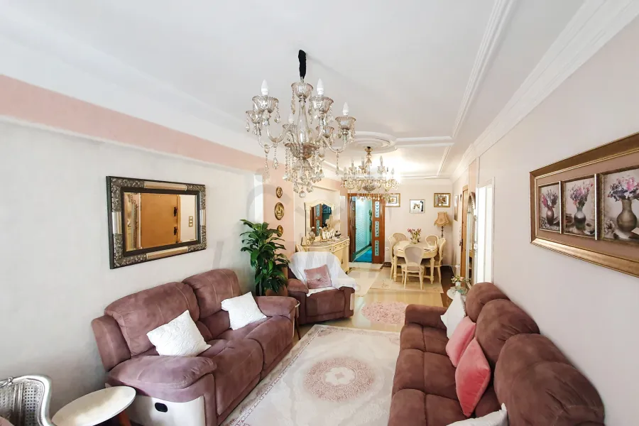 شقة للبيع 155 م السرايا (ش الدكتور رشوان)