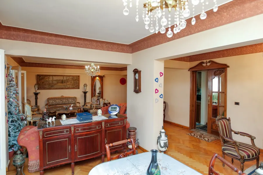 Apartment for sale 250m Roushdy (Tram Station.)
