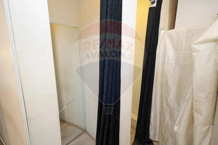 Commercial shop for rent 37 m Miami (Abdel Nasser St.- Golden Square)