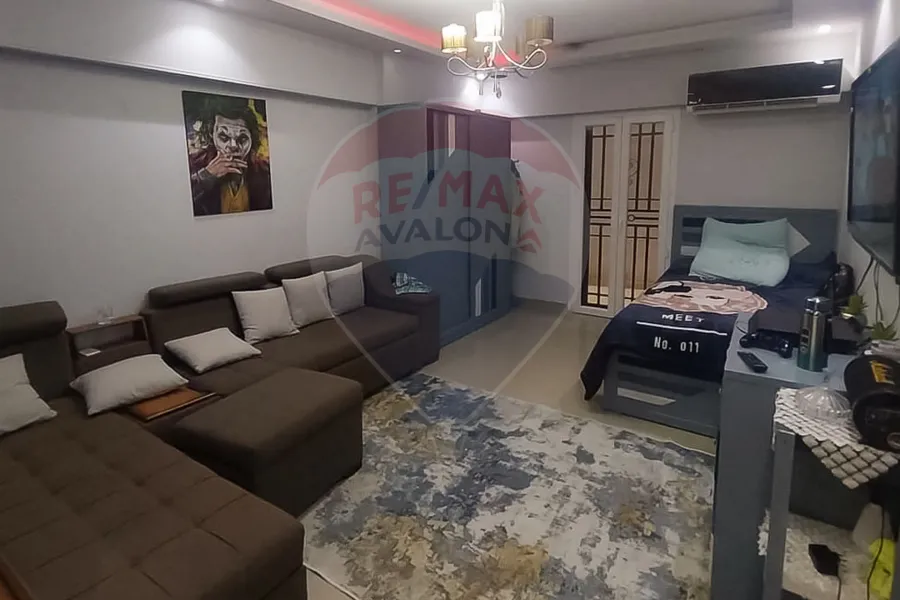 شقة للبيع 210 م ميامي (شارع العيسوي)