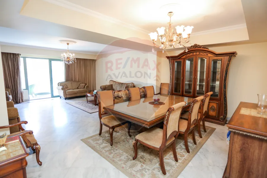 Apartment for Sale 275 m San Stefano (Foursesons)