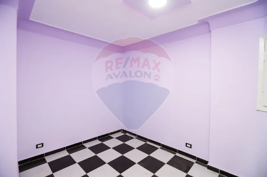 شقة للبيع 150م  صافي سيدي بشر ( علي البحر مباشرة)