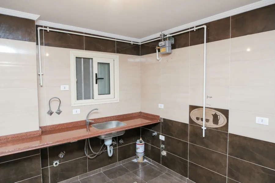 Apartment for sale 200m KafrAbdo- Behind Saray Market Sain Geiny
