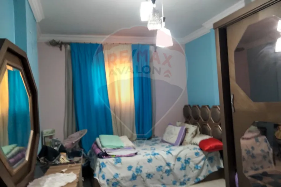 شقة للبيع 105 م بوكلي (ش لافيزون)