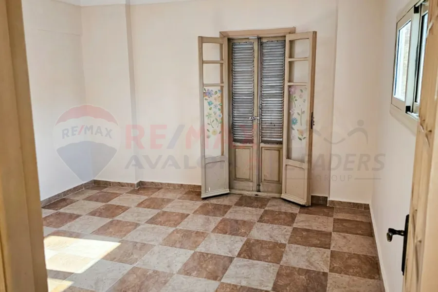 شقة للبيع 146 م سيدي بشر (خطوات من العيسوي)