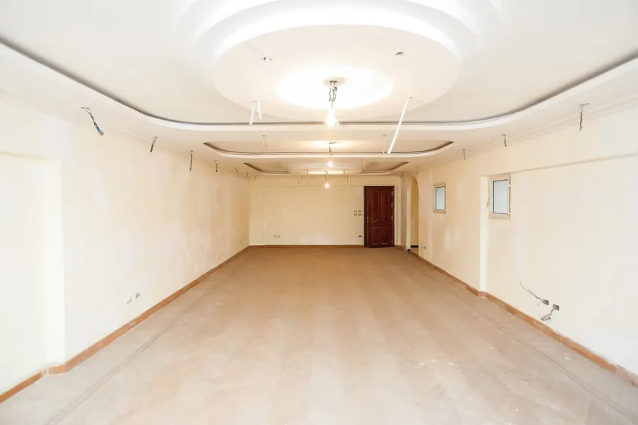 Apartment For Sale 350m El-Wezara