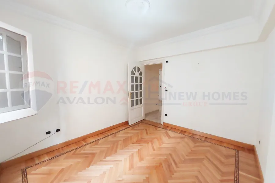 Apartment for sale 120 m Zizinia (Ibrahim Al-Attar St - steps from Abu Qir St)