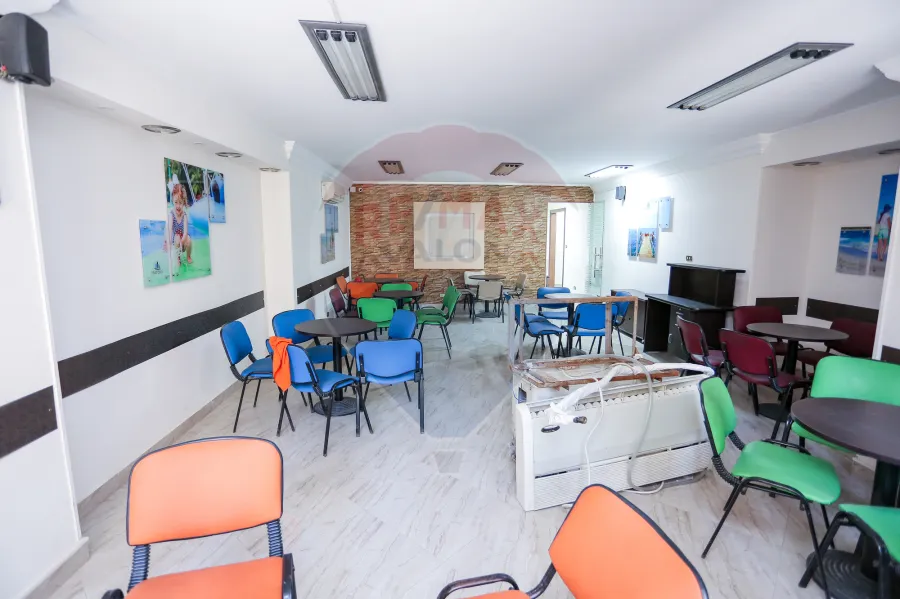 Administrative Office for rent 125m Janacklees ( Elsalam Interbuild Tower - Abu Qir St.)