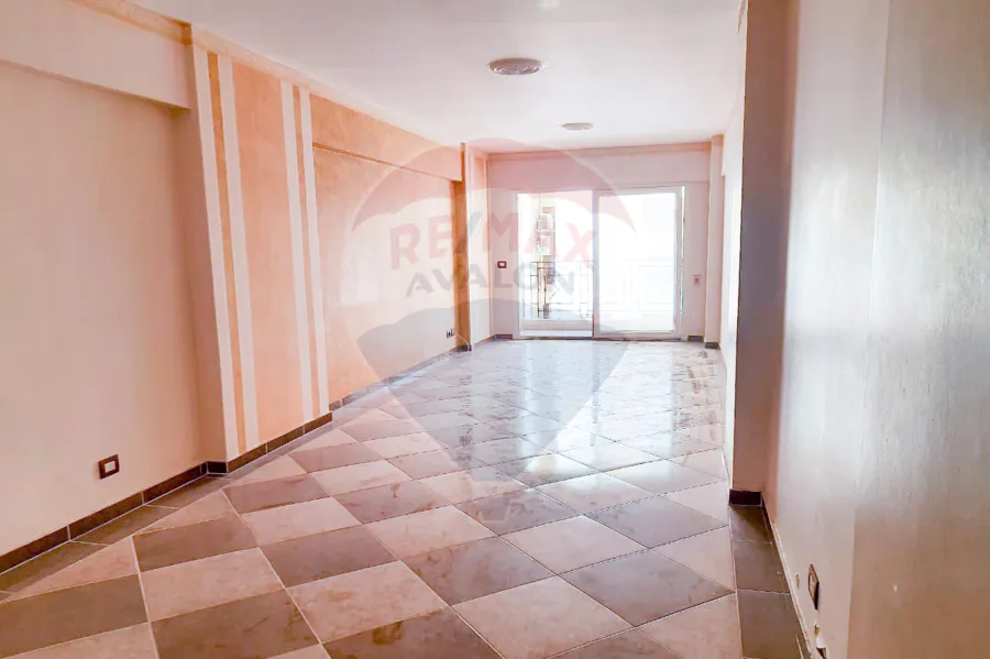 شقة للإيجار 135 م  سموحة (كومباوند فيروزة سموحة)