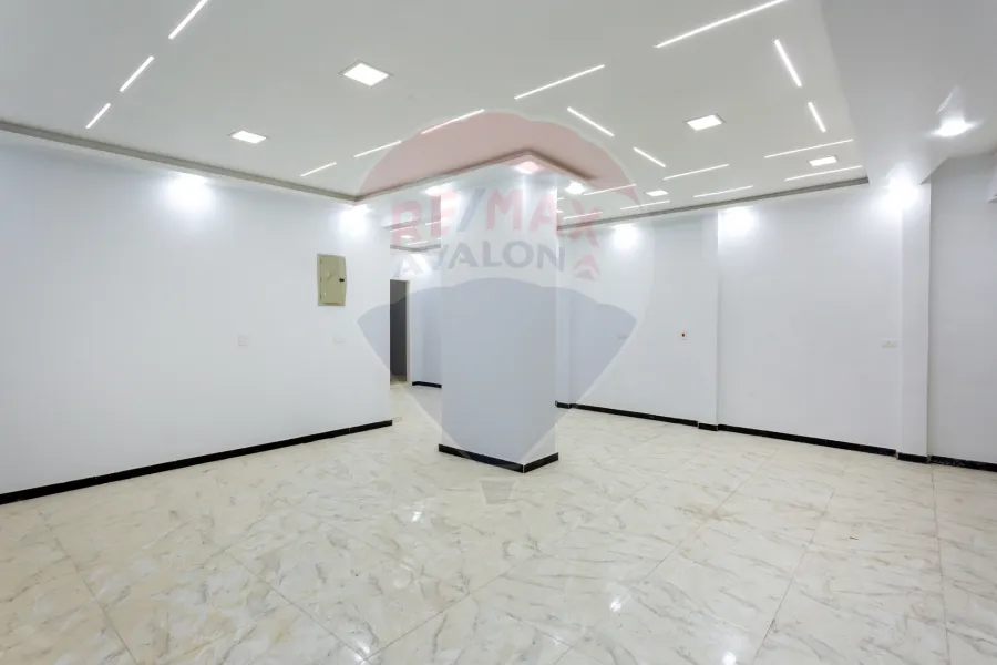 محل للبيع 70 م سموحة (متفرع من ش الخمسين)