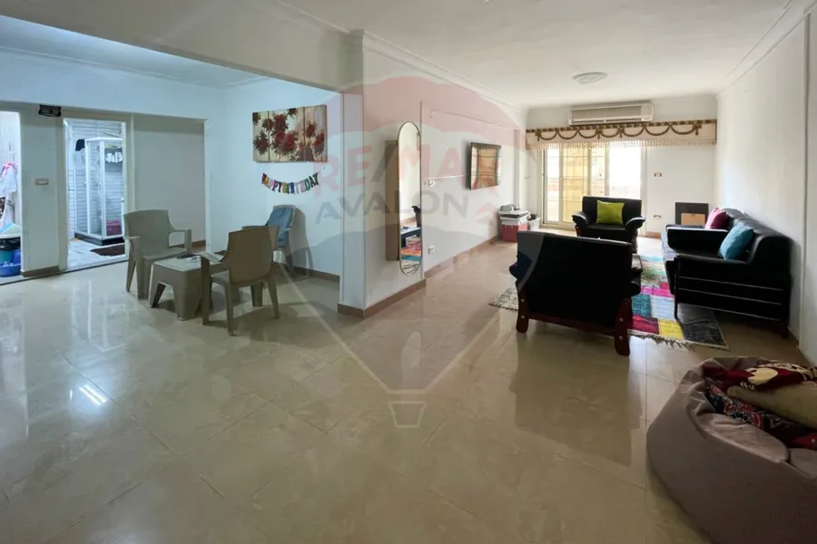 شقة للإيجار 150 م لوران (ش شعراوي)