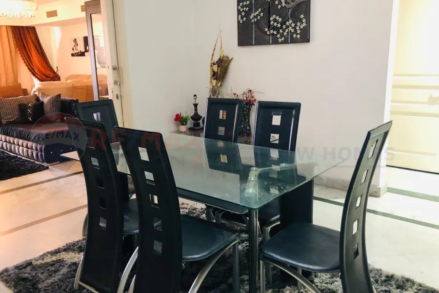 شقة للايجار المفروش 300 م سان ستيفانو ( الفور سيزون )