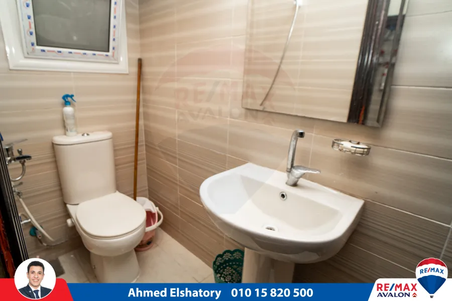 مقر إداري مفروش للبيع  150م محطة الرمل  (شارع شاكور الرئيسي)