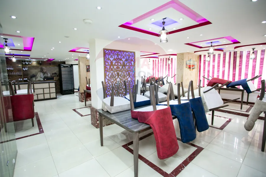 محل تجارى + ميزان للبيع 610 م فيكتوريا ( ميدان الساعه )