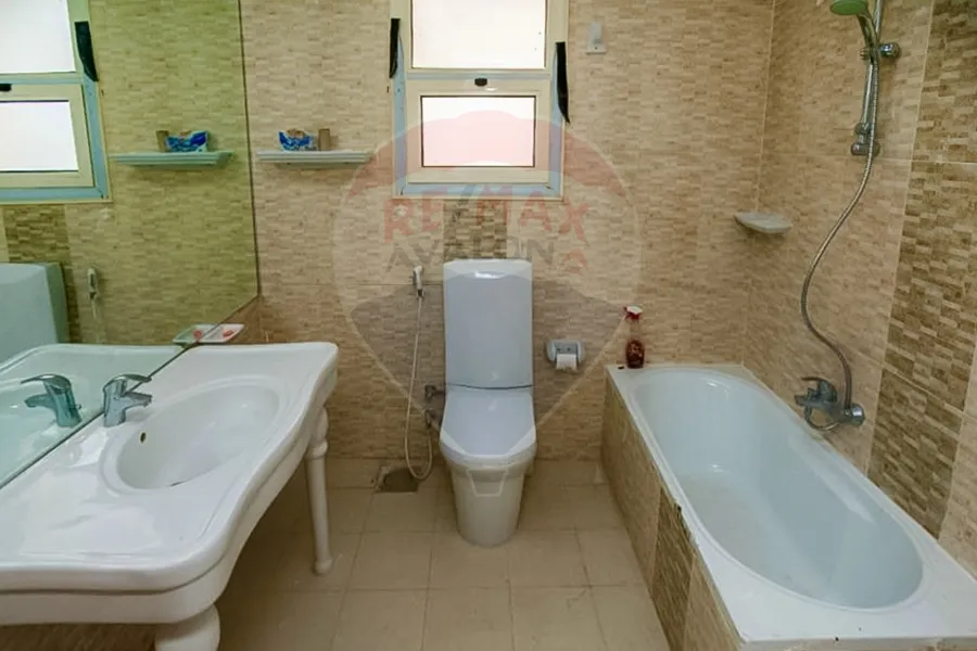 Twin house villa for sale 264 m King Mariout (Alex West)