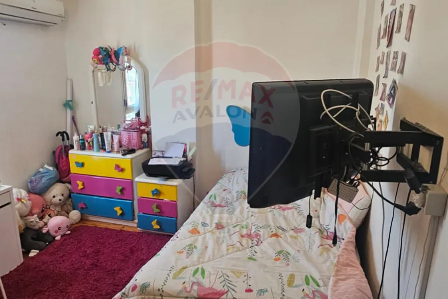 شقة للبيع 155 م رشدي (امام كبروسيز مول - عماره براند)