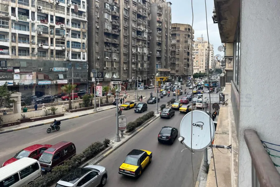 شقة للبيع 140 م بولكلي (ش ابو قير مباشرة)