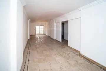 شقة للبيع 200 م الابراهيمية (شارع أبو قير مباشرة)