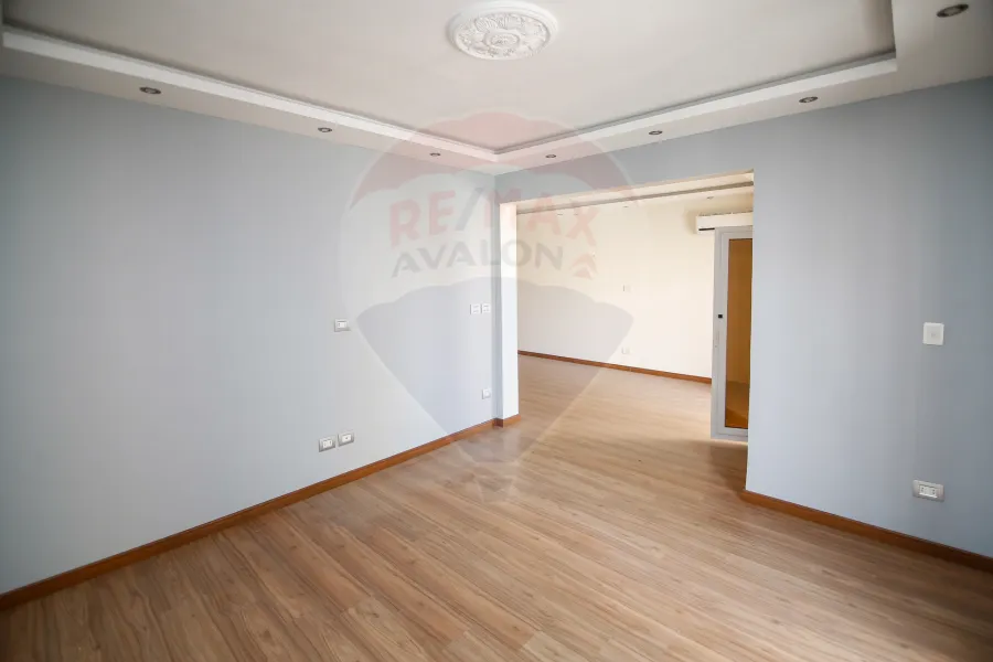 Apartment for sale 130 m kafr abdo ( elmohasba st.)