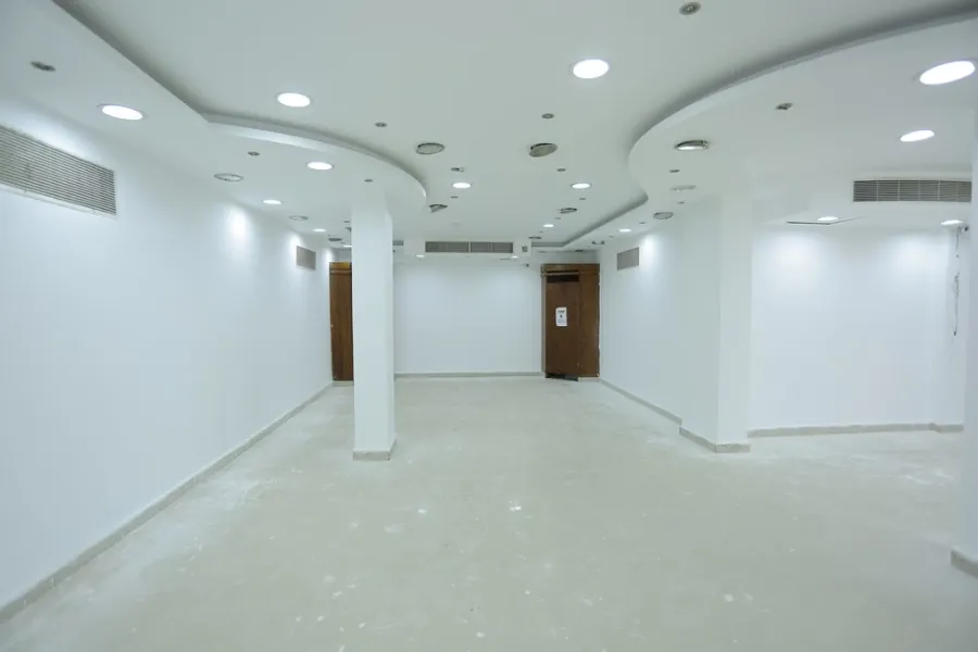 محل للايجار 500م صافى الابراهيمية (ش عمر زعفان)