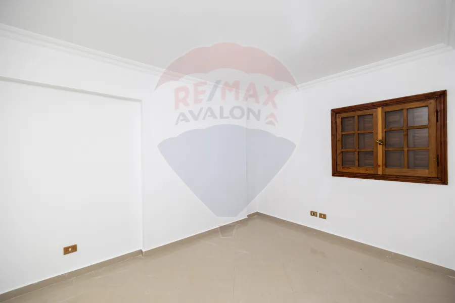 شقة للبيع 145 م لوران (ش ماهر بك)