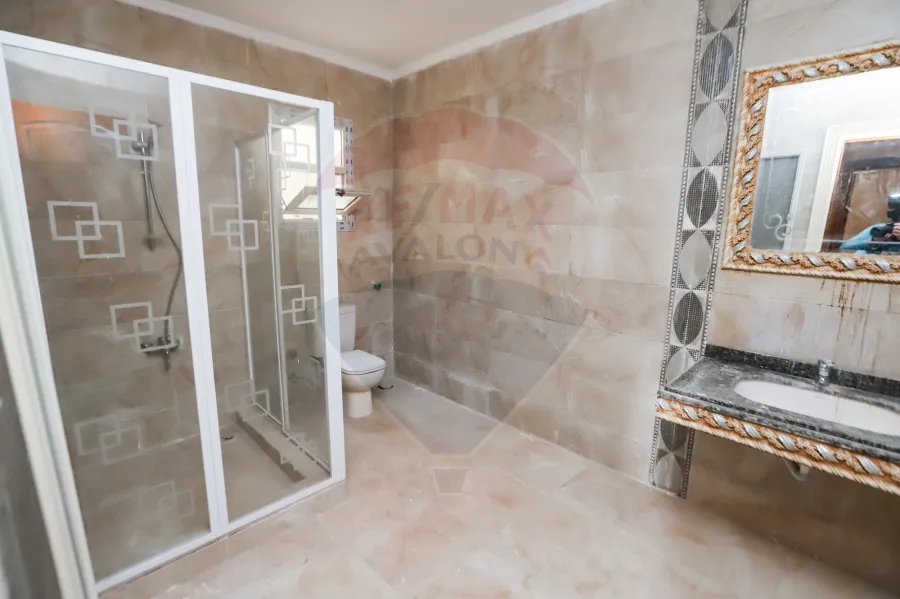 شقه دوبلكس للبيع او الإيجار 425 م لوران (متفرع من الاقبال)