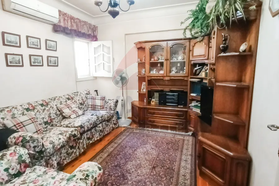 شقة للبيع 136 م لوران (متفرع من ش شعراوى)