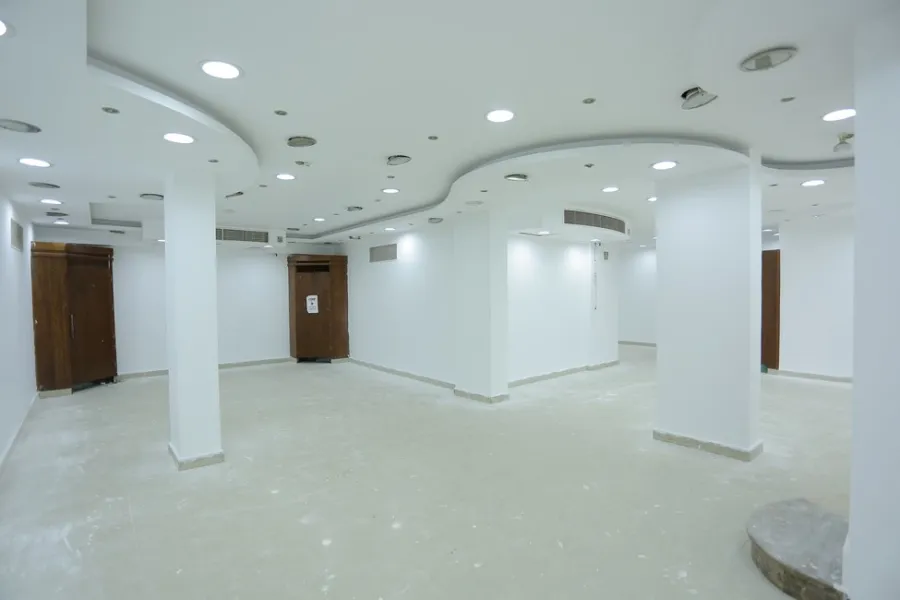 محل للايجار 500م صافى الابراهيمية (ش عمر زعفان)