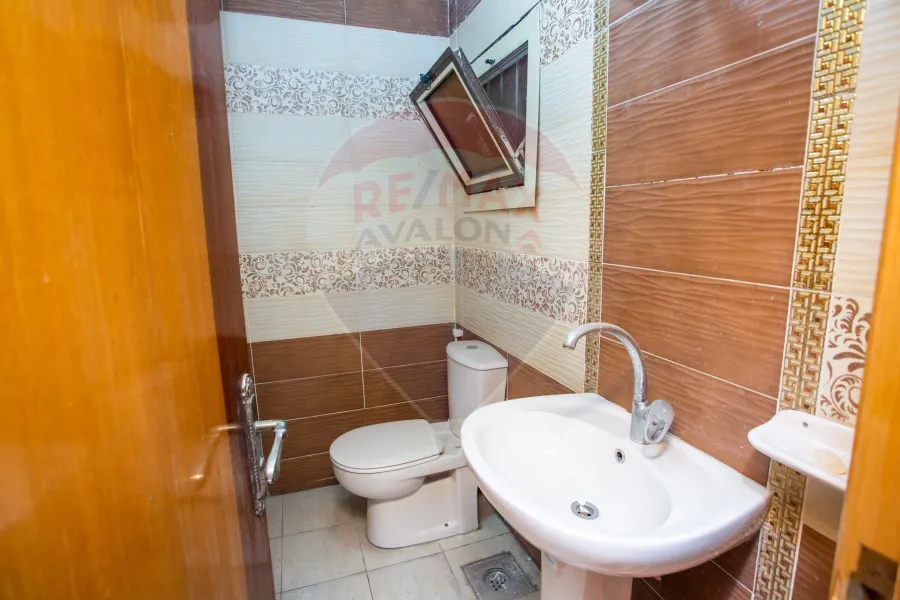 Shop + Mizzan for rent 420 Al-Mansheya (alsabe banat st)