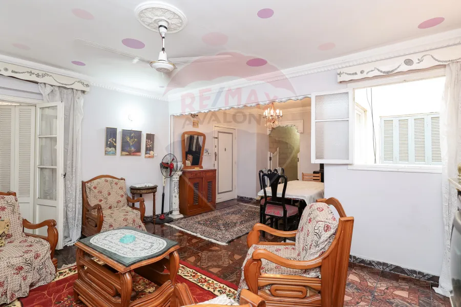 شقة للبيع  130 م ميامي (خلف جاد)