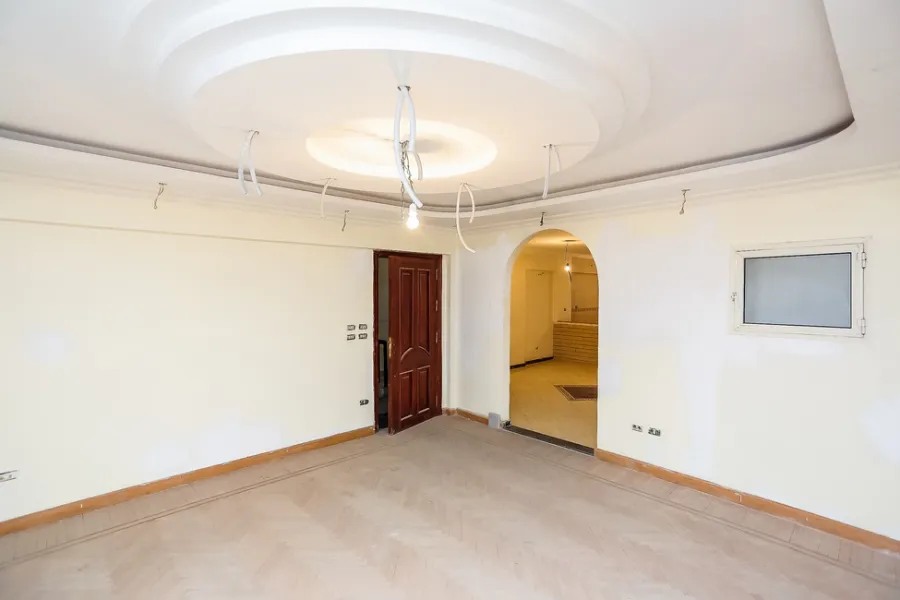 Apartment For Sale 350m El-Wezara